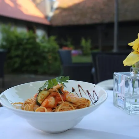 Weisses Ross Designhotel * Кирхгаймболанден