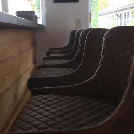 Отель Weisses Ross Designhotel