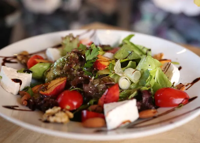 Weisses Ross Designhotel Hotel *